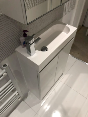 Bathroom basin